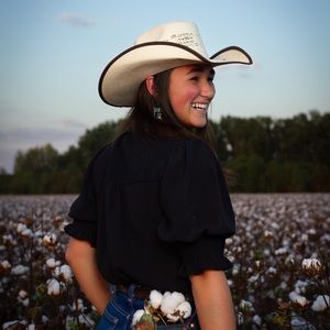 Meet your Posher, Cody